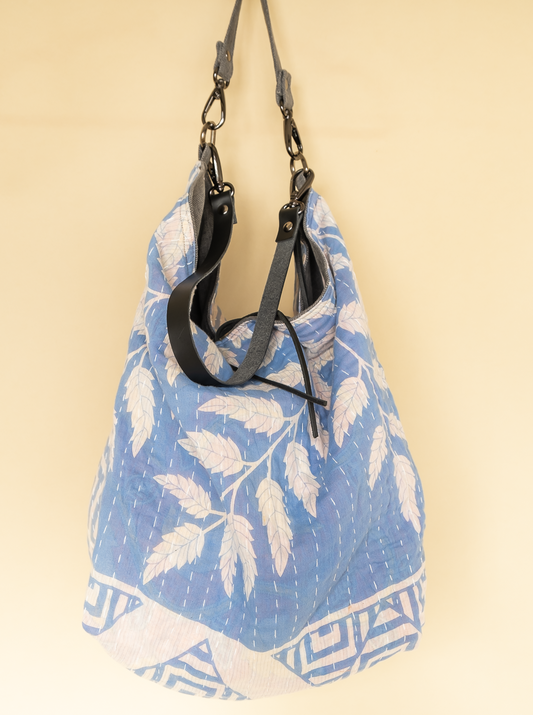 Madhu borsa vista frontale