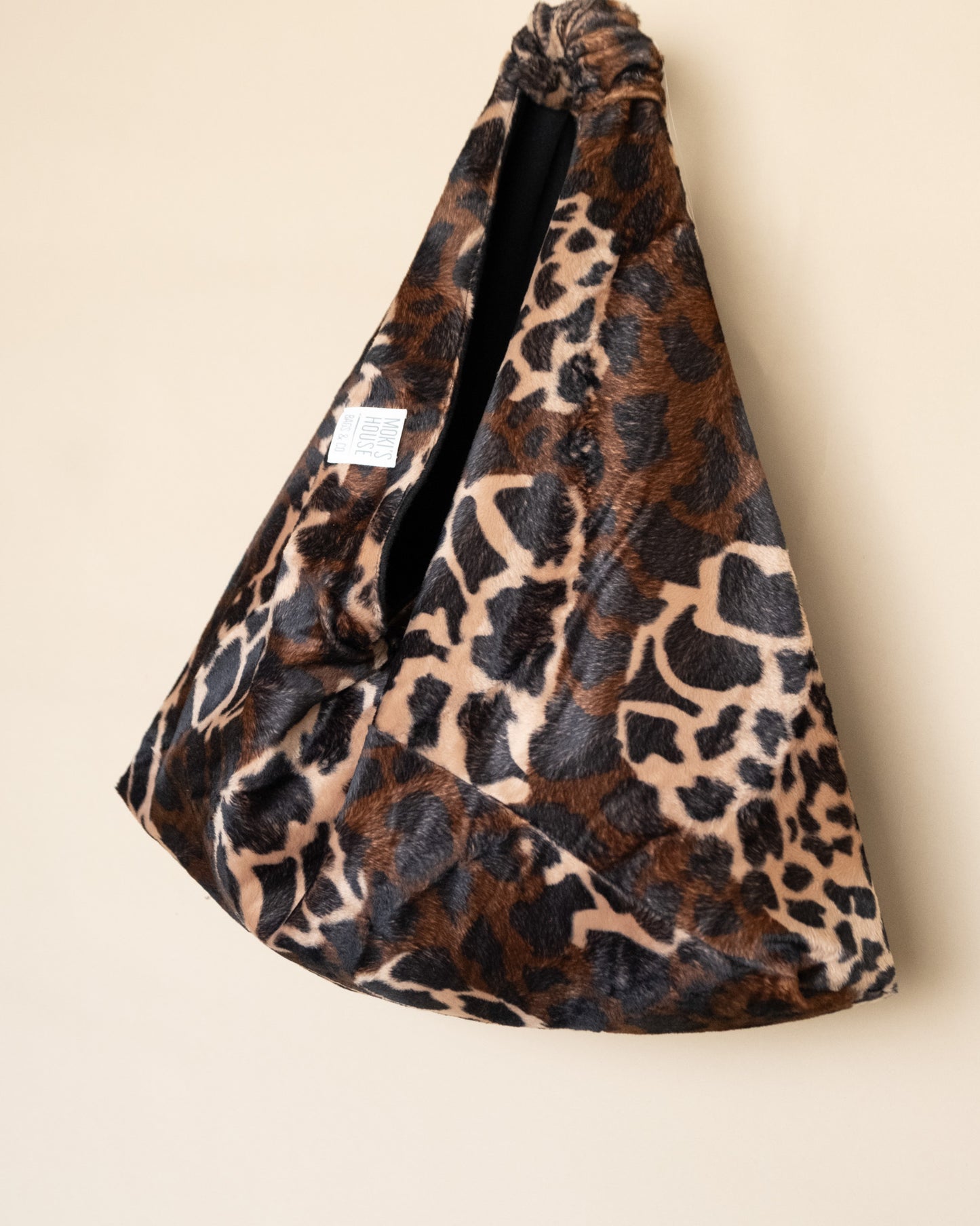 Borsa Lina - capienza e dimensioni 55x55 cm