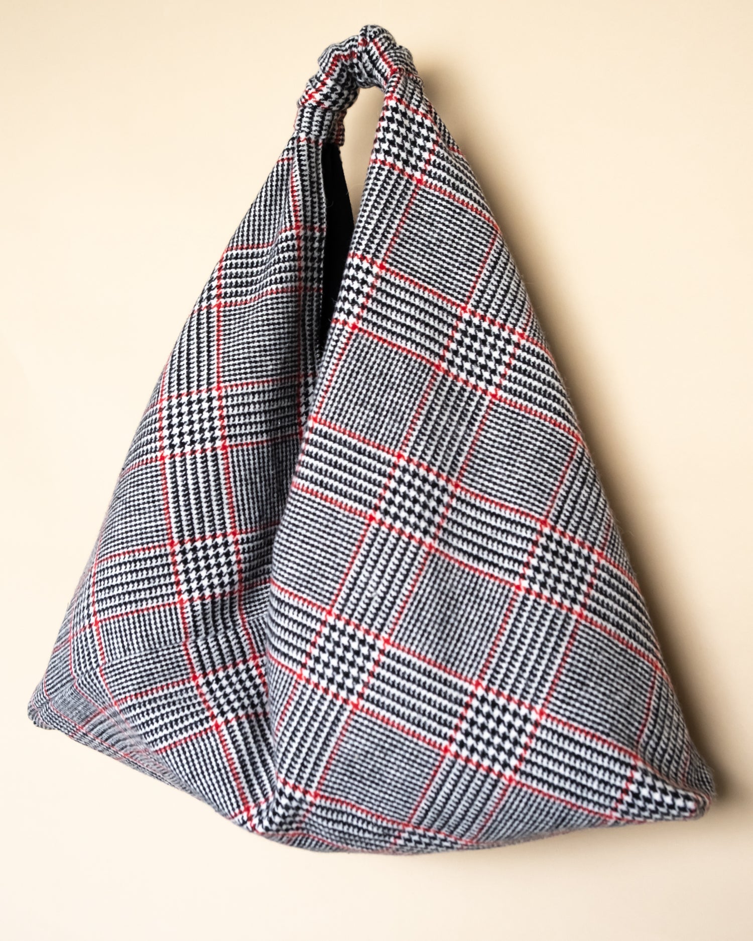 Borsa reversibile ORNELLA in misto lana principe di Galles con tocchi rossi
