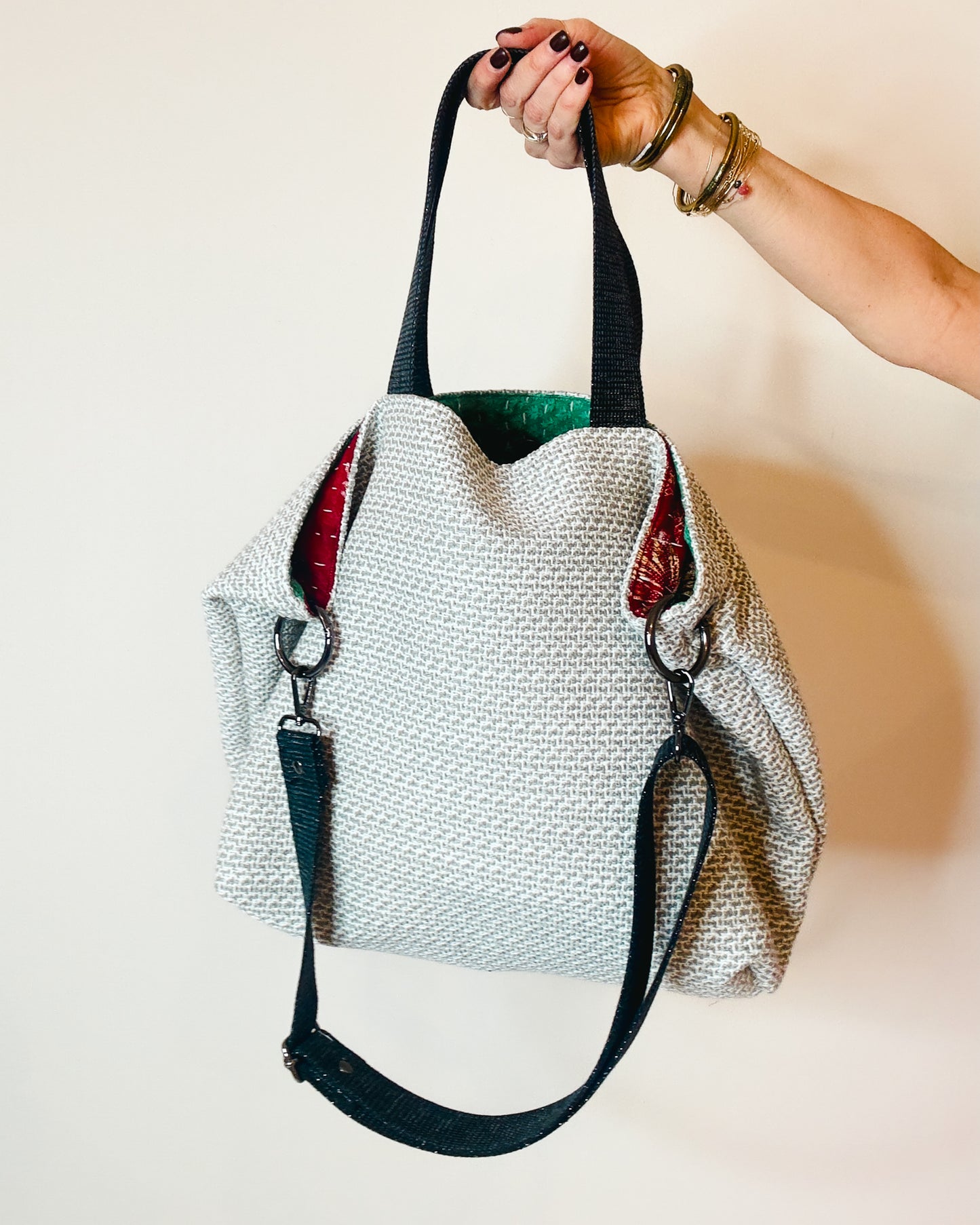 ANIKA |BORSA CON TRACOLLA REGOLABILE