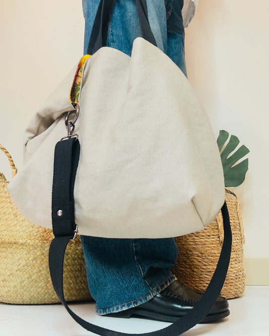 ILA | BORSA CON TRACOLLA REGOLABILE