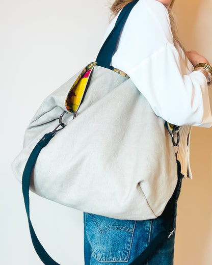 ILA | BORSA CON TRACOLLA REGOLABILE